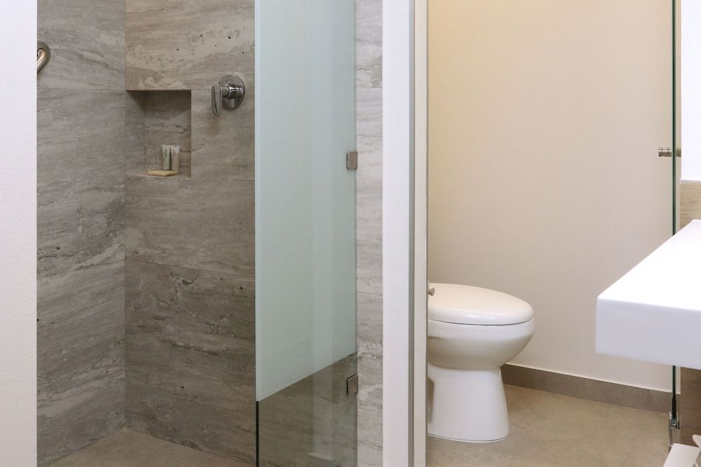 City Express Plus By Marriott Monterrey Centro Standard Room, 2 Queen Beds 10