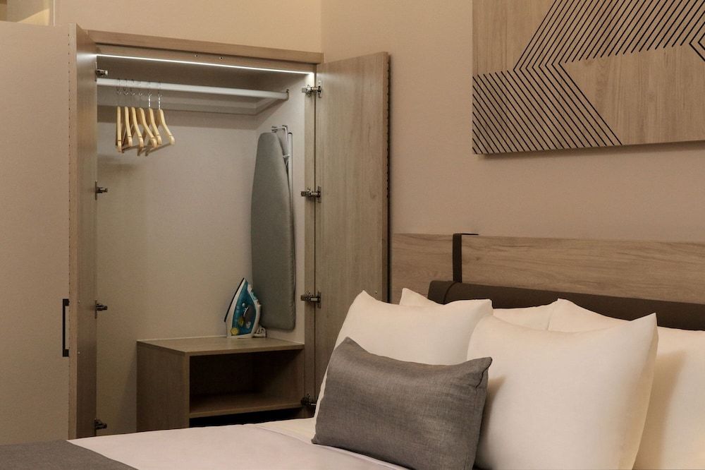 City Express Plus By Marriott Monterrey Centro Standard Room, 2 Queen Beds 4
