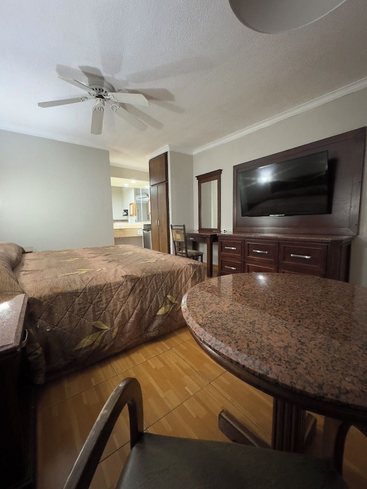 Hotel San Martin Standard Single Room 6