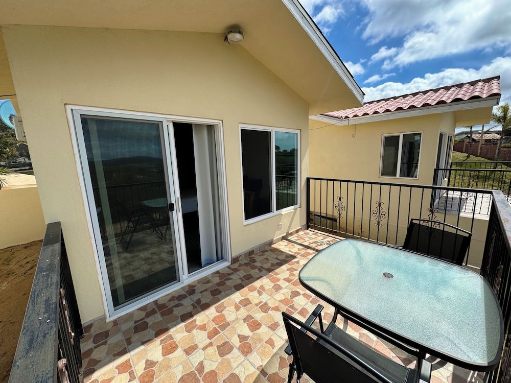 Cabañas Colibri Double Room, Hill View 6