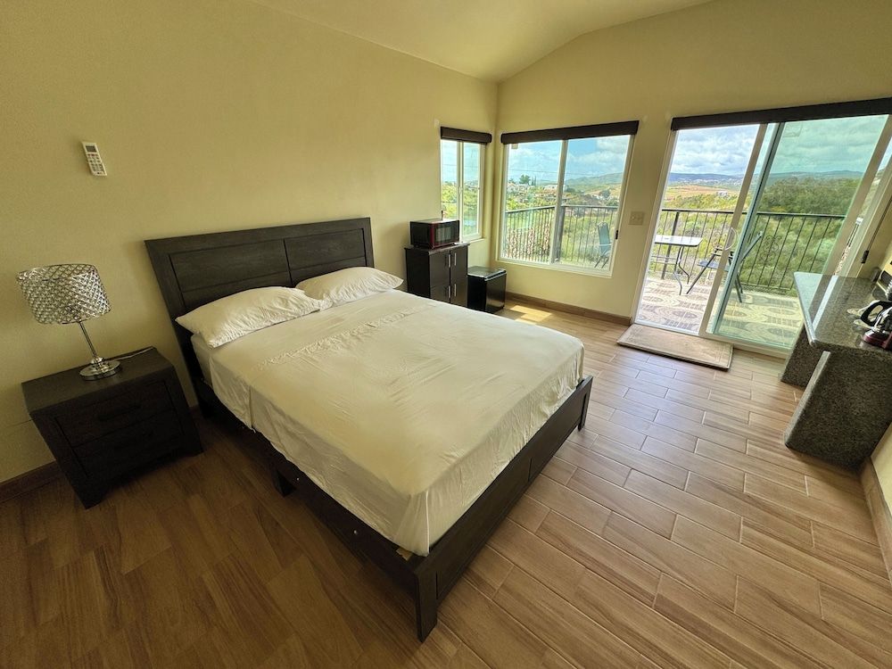 Cabañas Colibri Double Room, Hill View 3