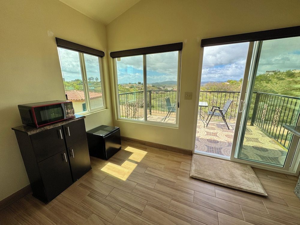 Cabañas Colibri Double Room, Hill View 8