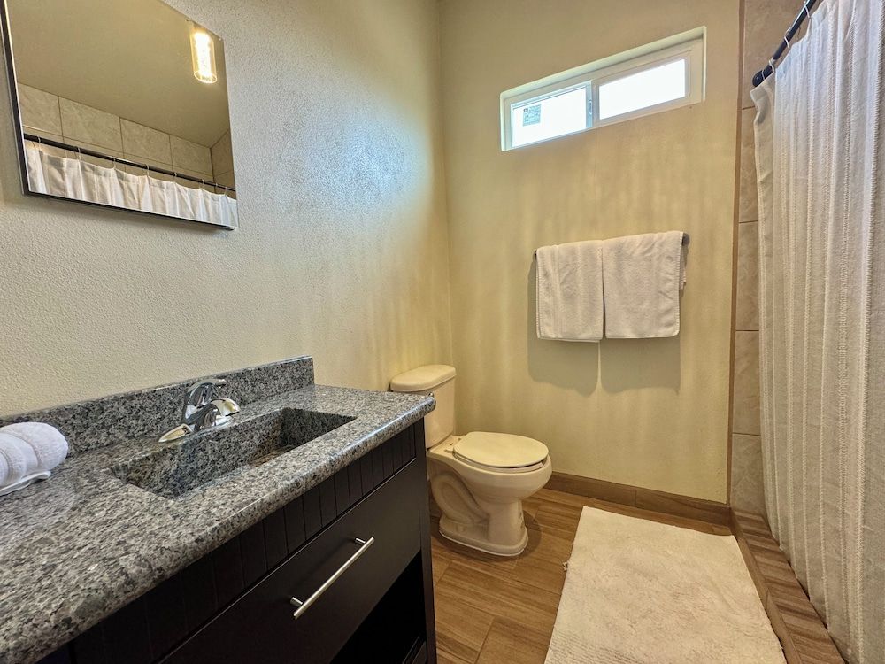 Cabañas Colibri Double Room, Hill View 11