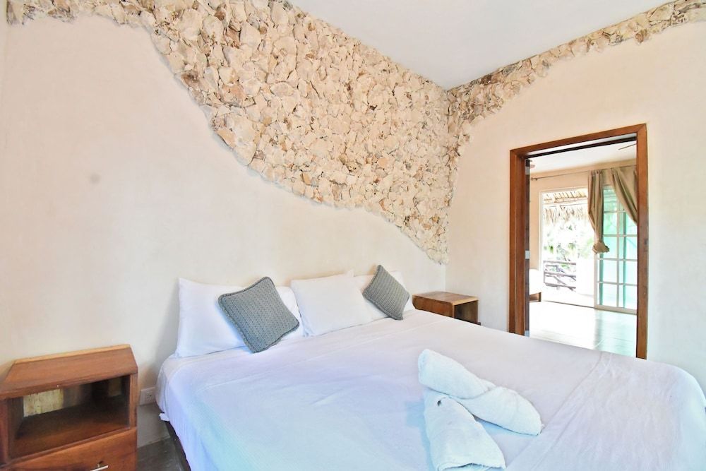 Casa Maria Bonita Hotel & Restaurant El Cuyo by Spot Rentals Comfort Apartment, Balcony, Garden View 3