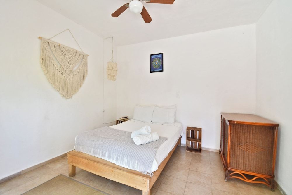 Casa Maria Bonita Hotel & Restaurant El Cuyo by Spot Rentals Standard Room, Garden View 5