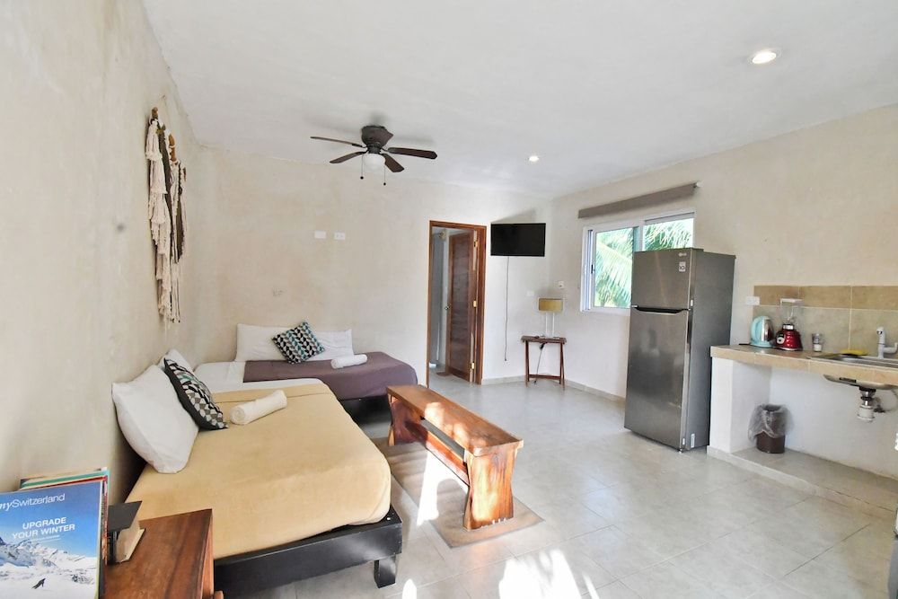 Casa Maria Bonita Hotel & Restaurant El Cuyo by Spot Rentals Standard Apartment, Pool View 13