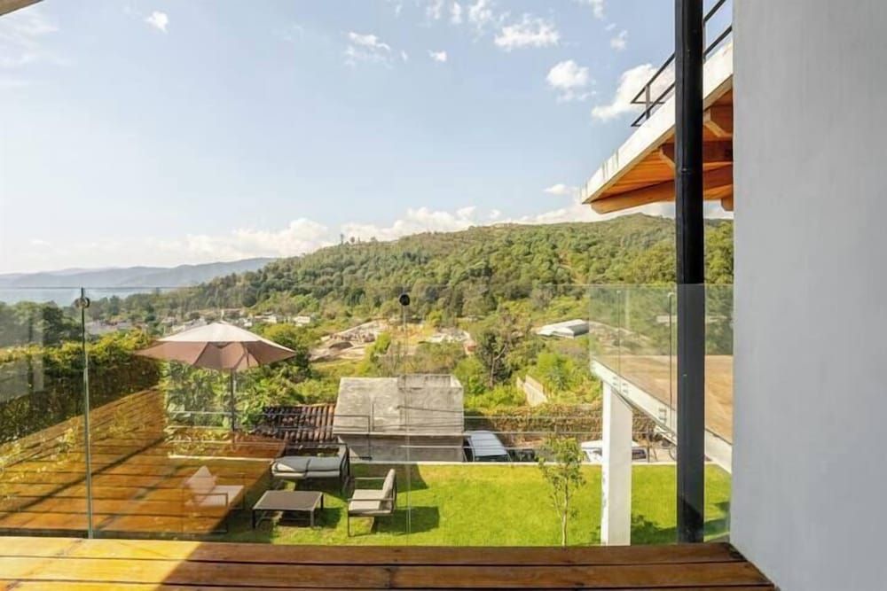 LUXO Casa Valle de Bravo con jacuzzi y espectacular Vista al Lago Panoramic House 8