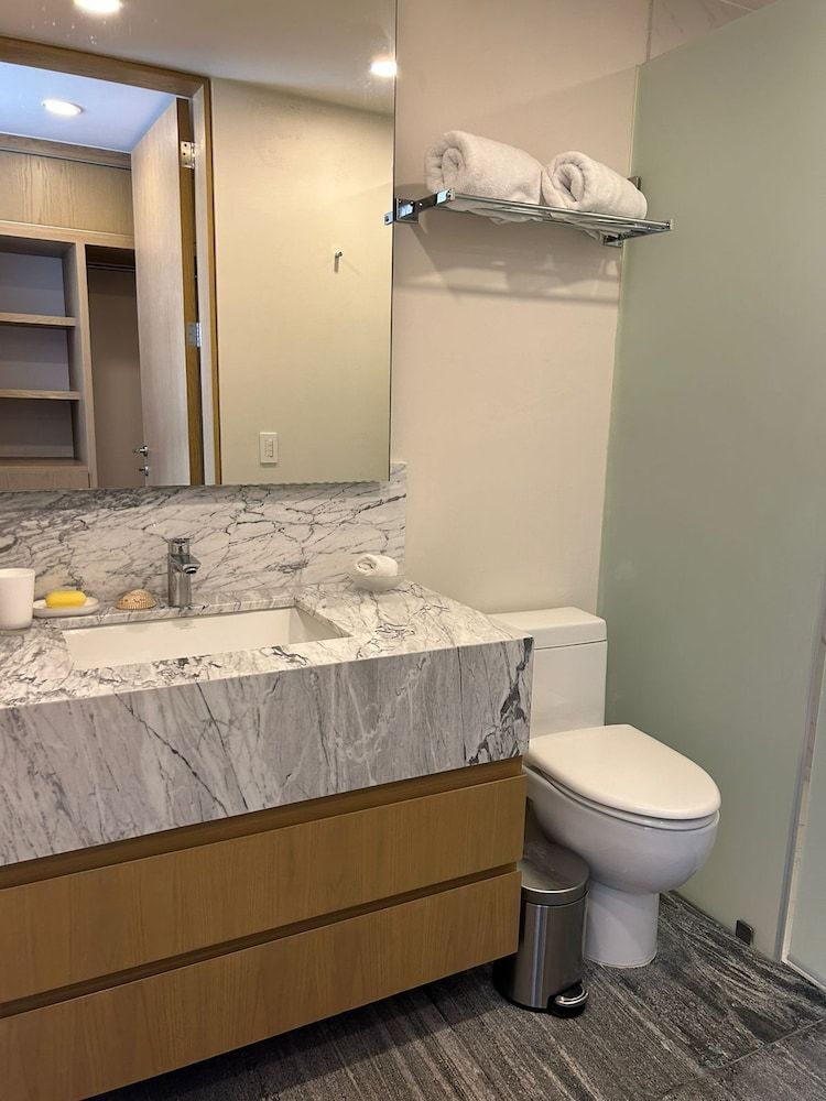 Exclusive Apartment with rooftop pool Comfort Apartment, Balcony 9