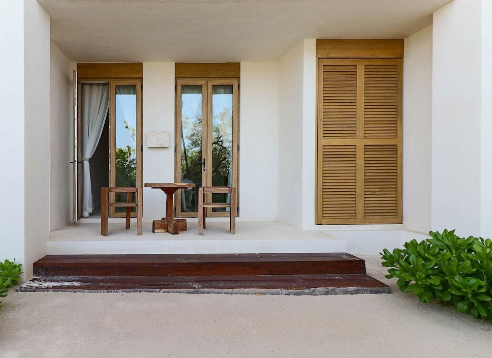 Suites Panamera Junior Suite Oceanfront 10