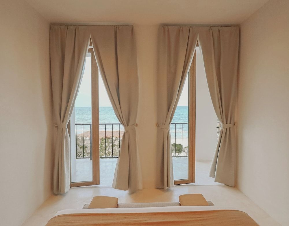 Suites Panamera Junior Suite Oceanfront 9