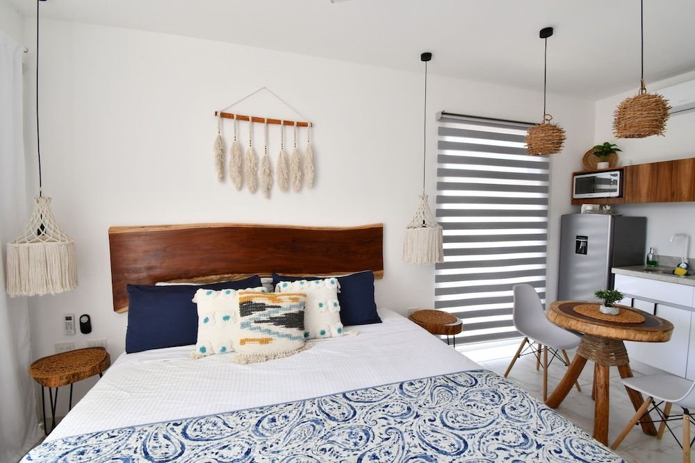 Superior Studio, 1 King Bed, Private Pool
