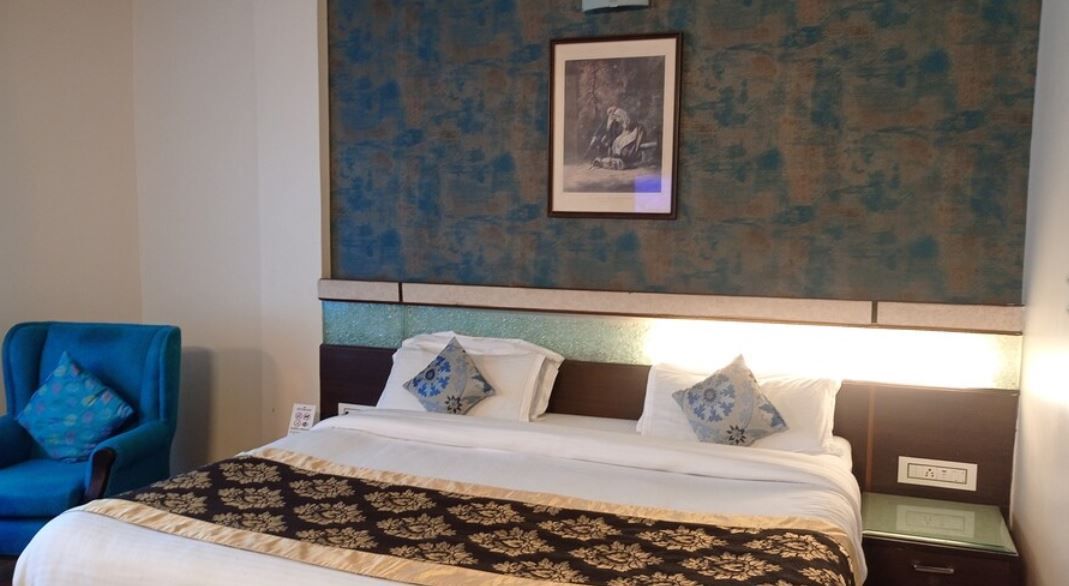 Vilasa Lall Ji Resort Dalhousie Deluxe Forest Facing Room 4