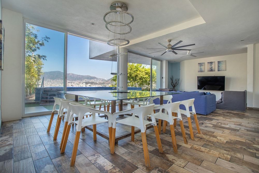 LUXO Villa Acapulco Zona Brisas Guitarrón Premium House 11
