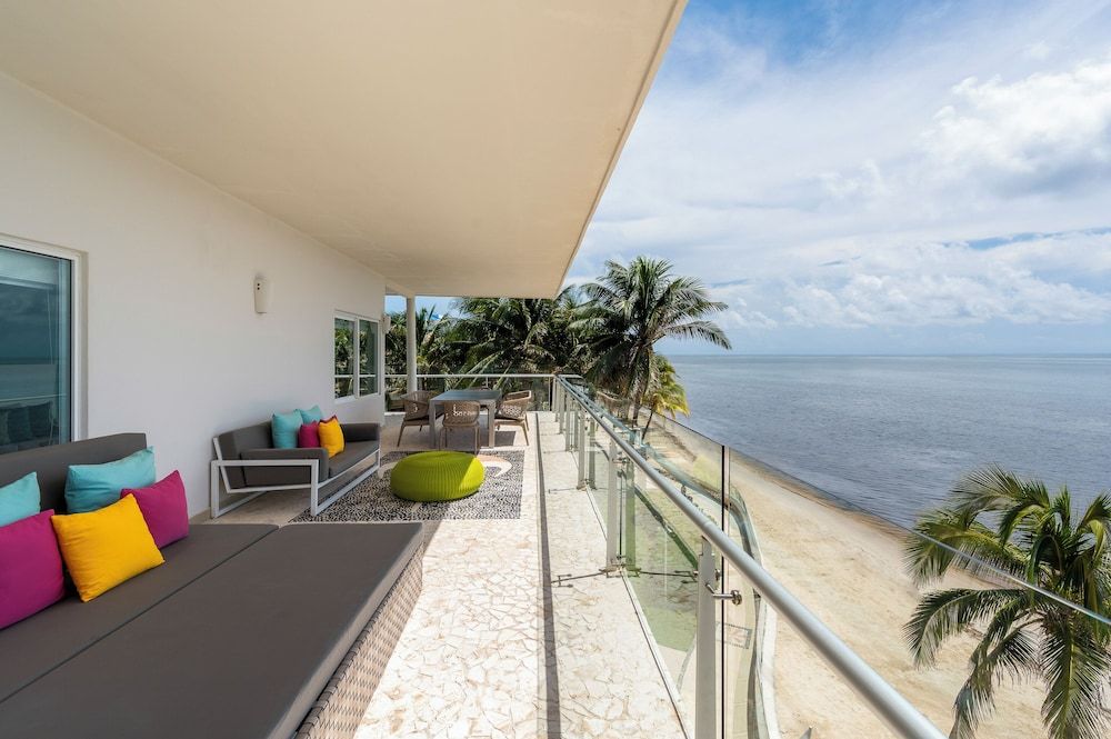Suite, Corner (Ocean Front | Single Use)
