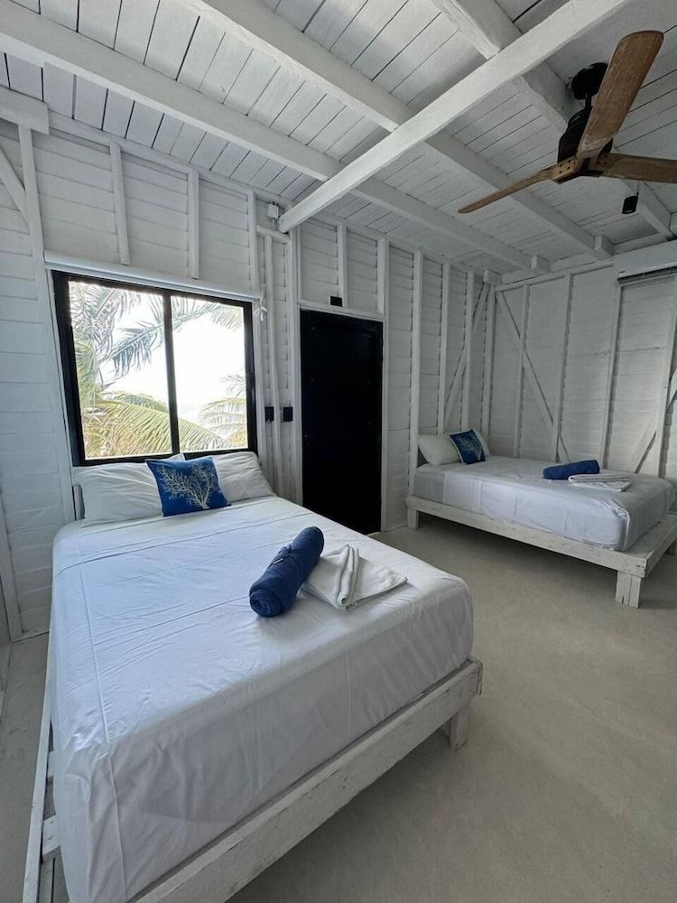 Deluxe Double Room, 2 Double Beds, Beach View