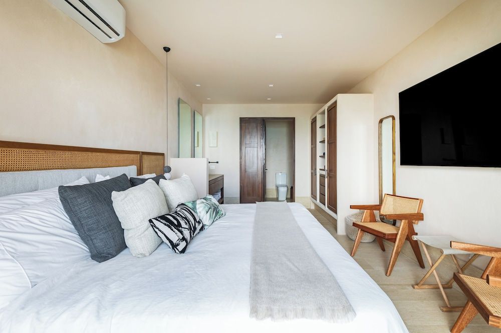 Gallery Apartment, 3 Bedrooms, Beach View