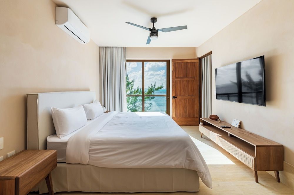 Luxury Apartment, 3 Bedrooms, Sea Facing