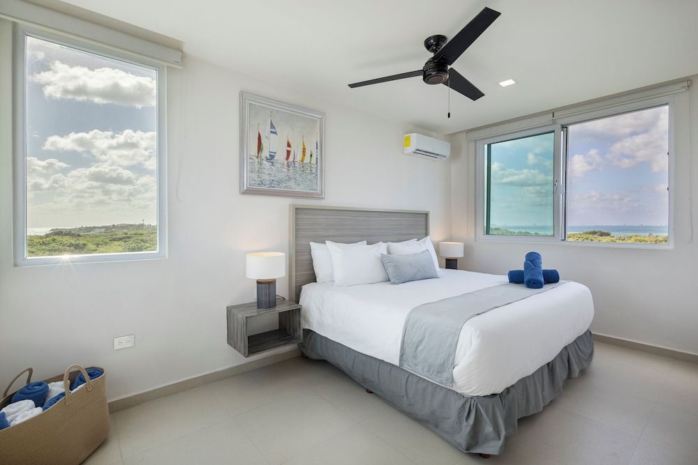 Azulea Isla Mujeres Hotel & Spa Deluxe Studio Suite, 1 King Bed with Sofa bed, Balcony, Ocean View 7