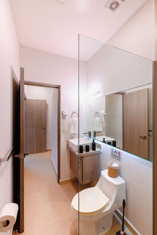 Azulea Isla Mujeres Hotel & Spa Deluxe Studio Suite, 1 King Bed with Sofa bed, Balcony, Ocean View 17