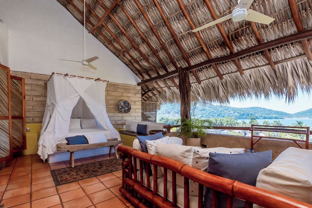 Ensueño De Fuga Exclusive Room, 1 King Bed, Bay View 2