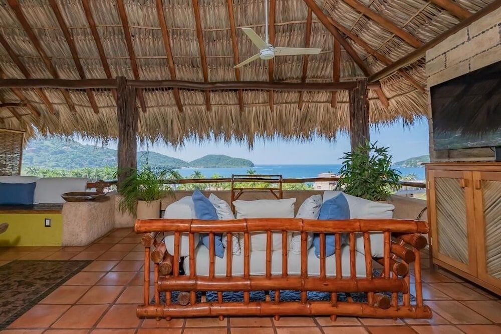 Ensueño De Fuga Exclusive Room, 1 King Bed, Bay View 3