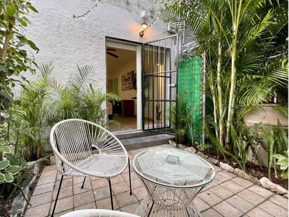 Miramar by Zamá Homes THE TROPICAL ONE 9