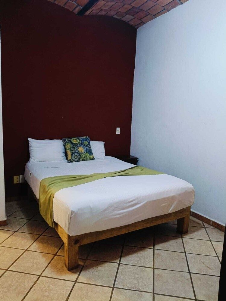 Comfort Studio Suite, Pool View