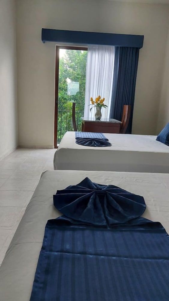 HOTEL RAMI Family Room, 2 Double Beds, Non Smoking 2