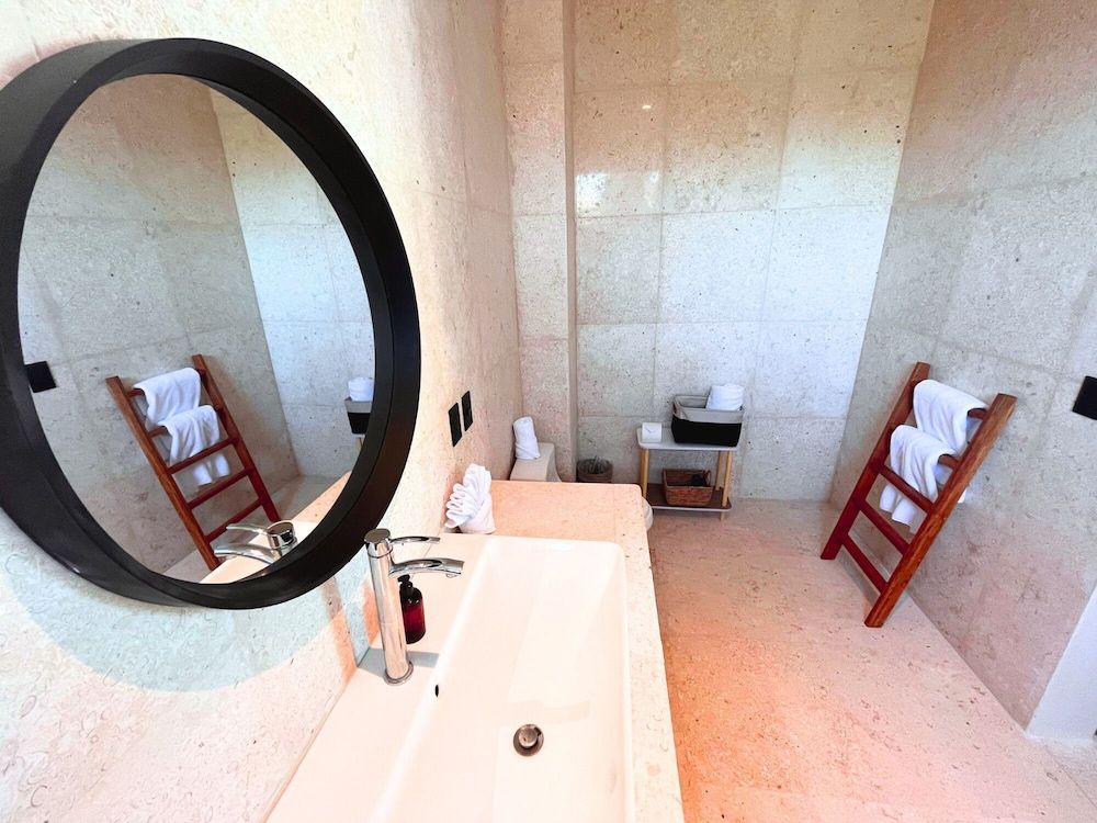 Beachfront Hotel Boutique DK Deluxe Suite, 2 Double Beds, Balcony, Sea View 6