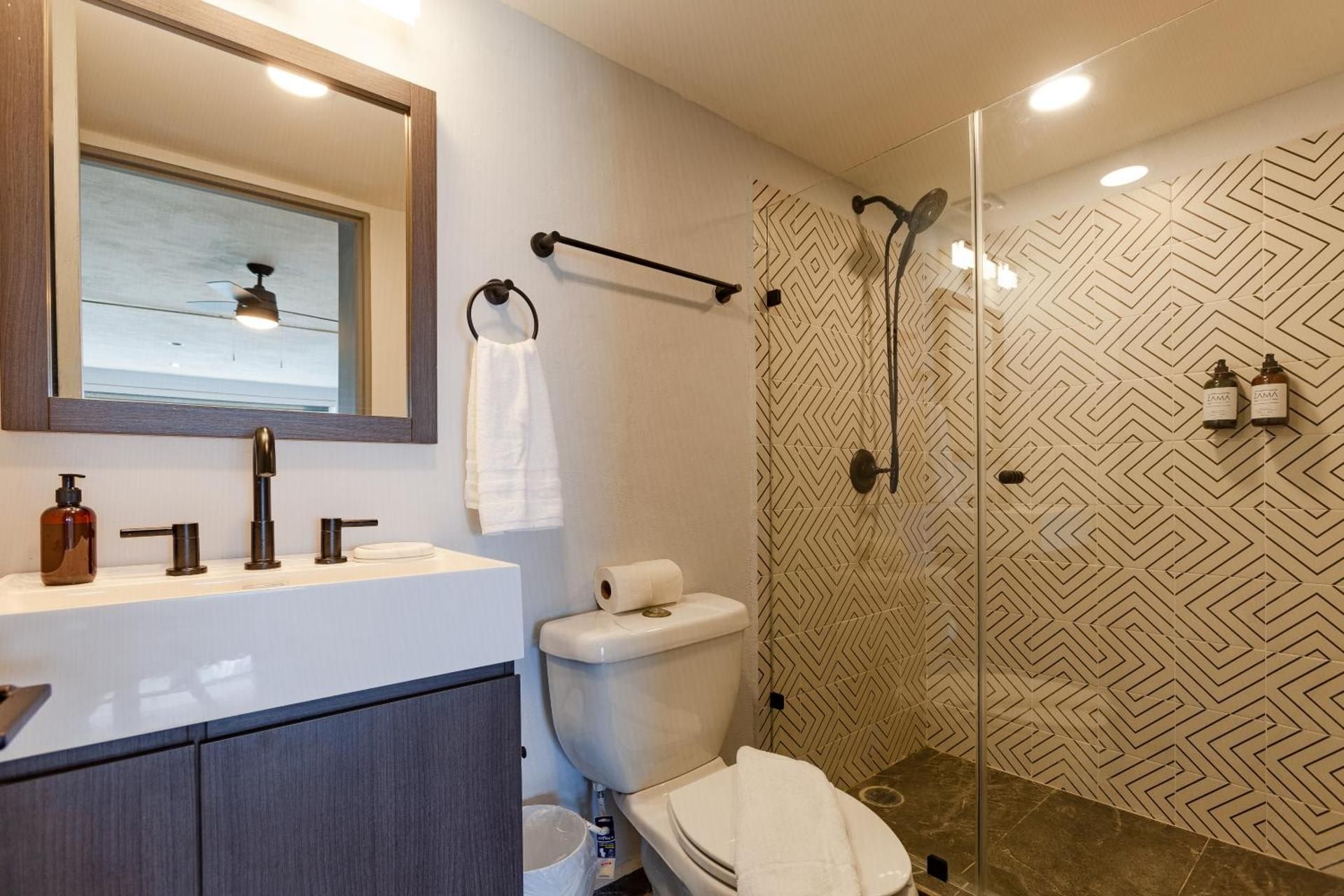 Three-Bedroom Loft Apartment with Ocean View