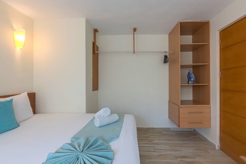 Ocean plaza by Zamá Homes THE COCONUT ONE