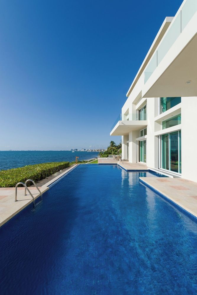 Villa Punta Sam Cancun Beachfront Luxury