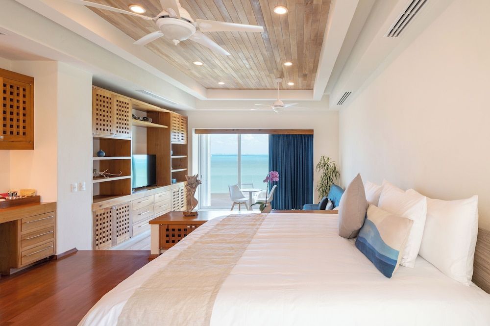Villa Punta Sam Cancun Beachfront Luxury