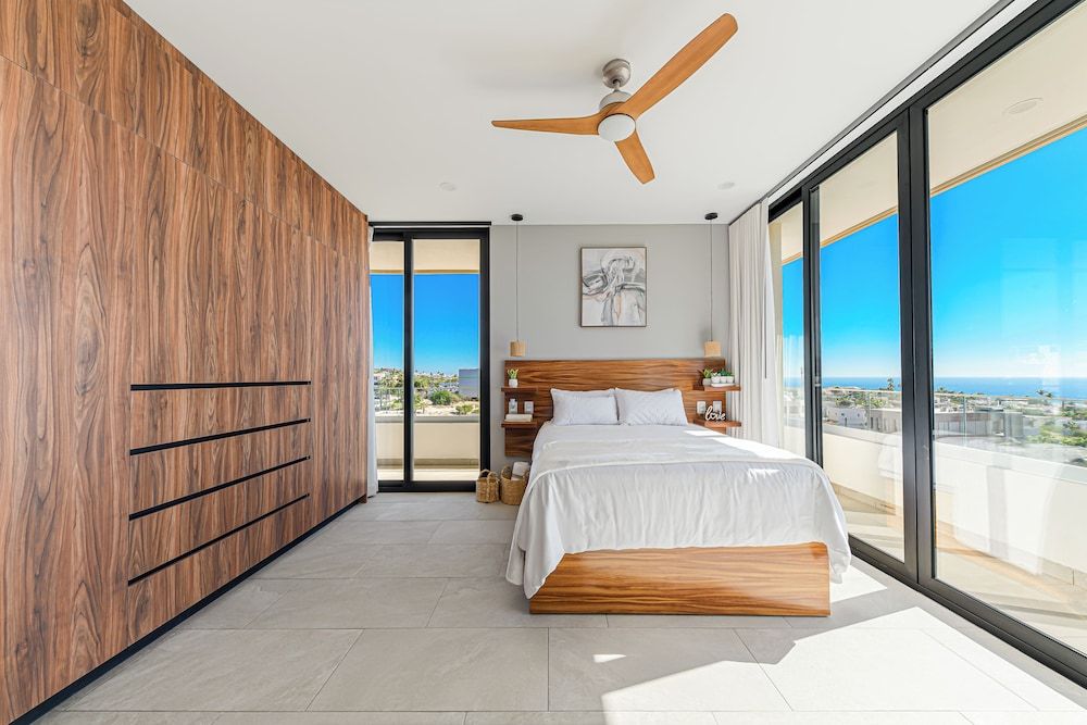 Luxury Apartment, 2 Bedrooms, Pool Access, Ocean View 503