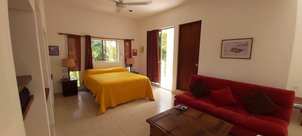 House, 1 Bedroom, Balcony