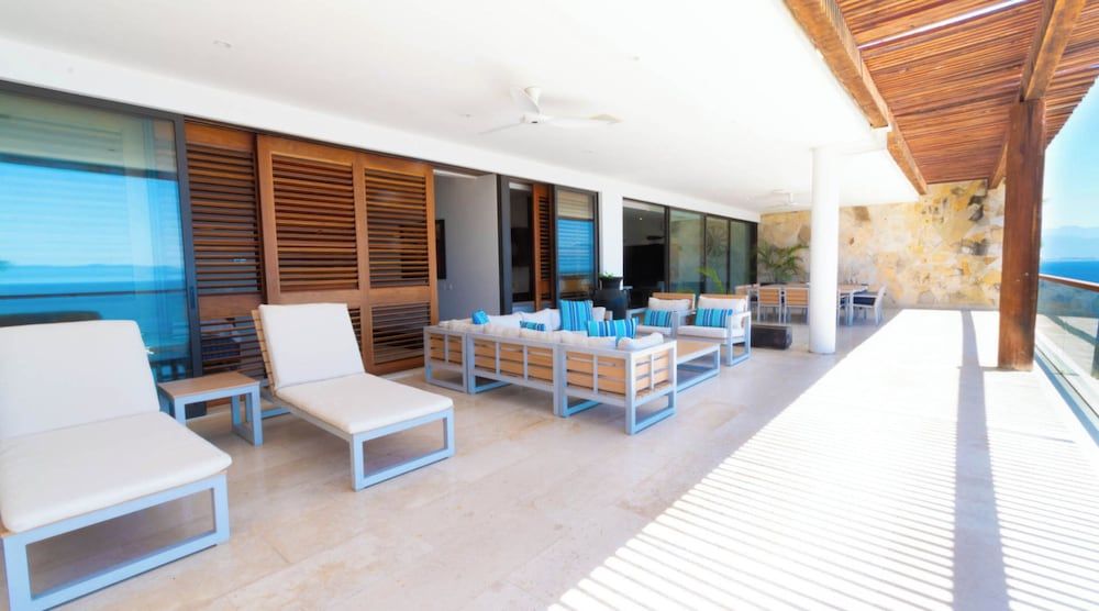 Luxury Condo, Ocean View