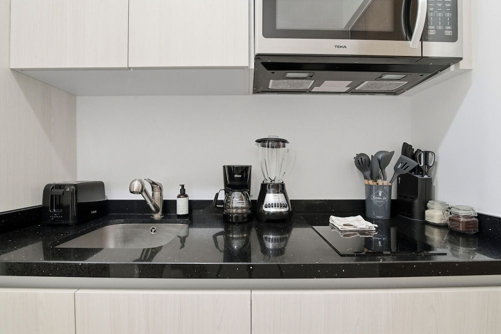 Sea Tower by Casago Superior Studio, Balcony, Partial Ocean View 16