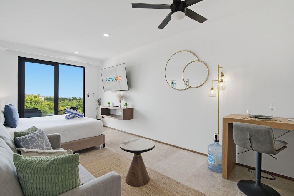 Sea Tower by Casago Superior Studio, Balcony, Partial Ocean View