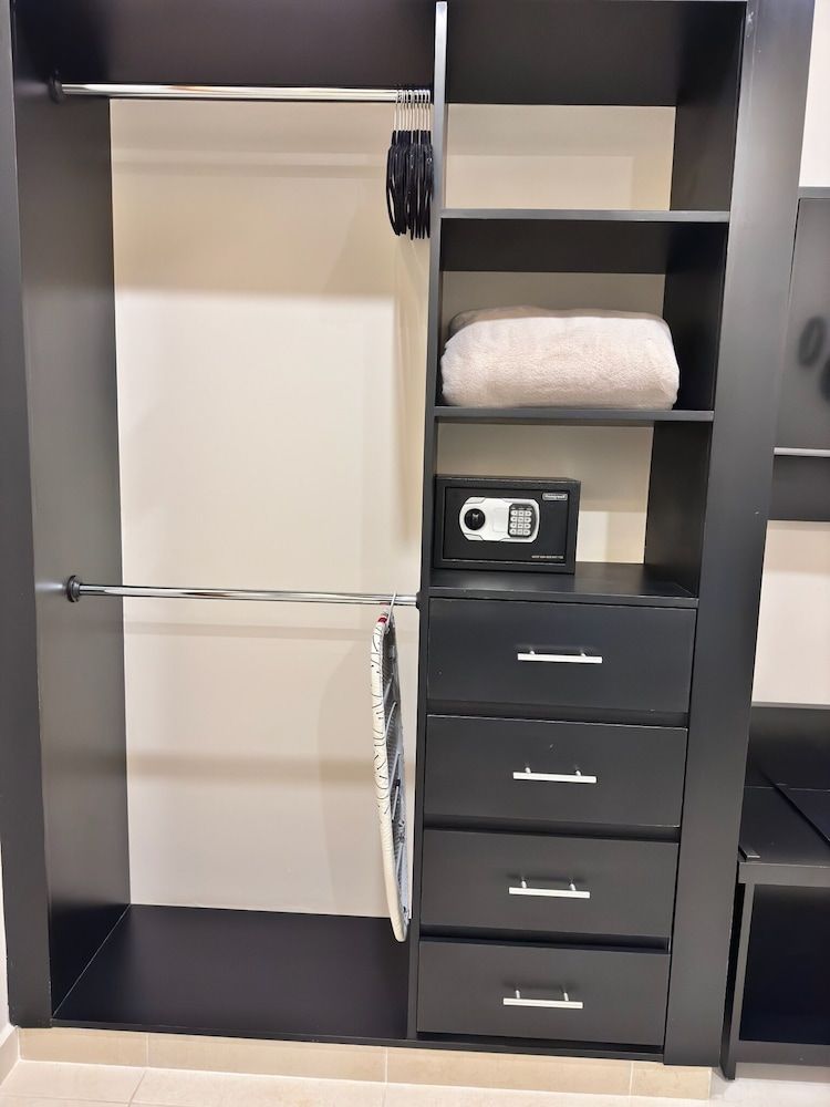 HOTEL SOCRAM GH Junior Suite, 1 Queen Bed, Refrigerator 8