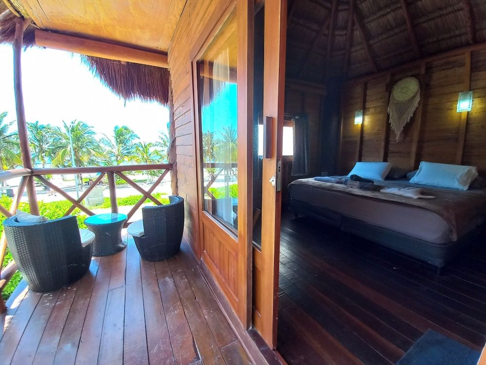 Cabañas Palmeras de Mahahual Deluxe Room, Balcony, Sea View 10