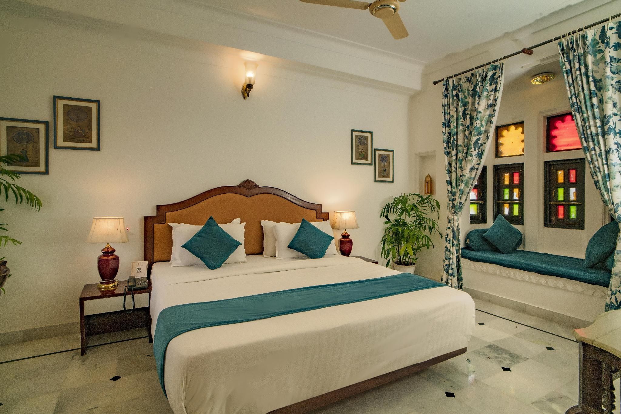Deluxe AC Room