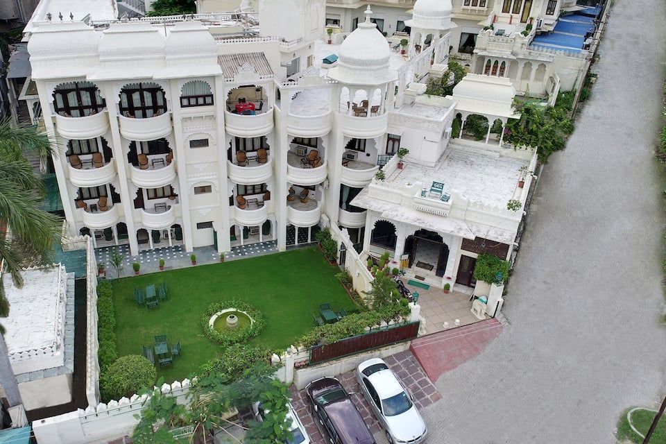 Hotel Exterior