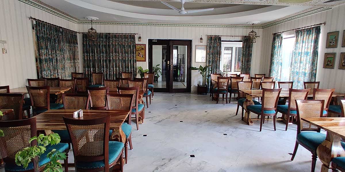 Food & Dining