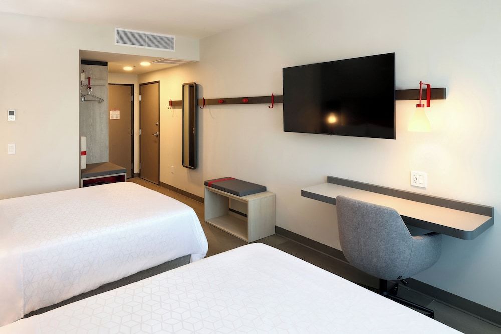 avid hotel Guadalajara Aeropuerto Norte by IHG Standard Room 3