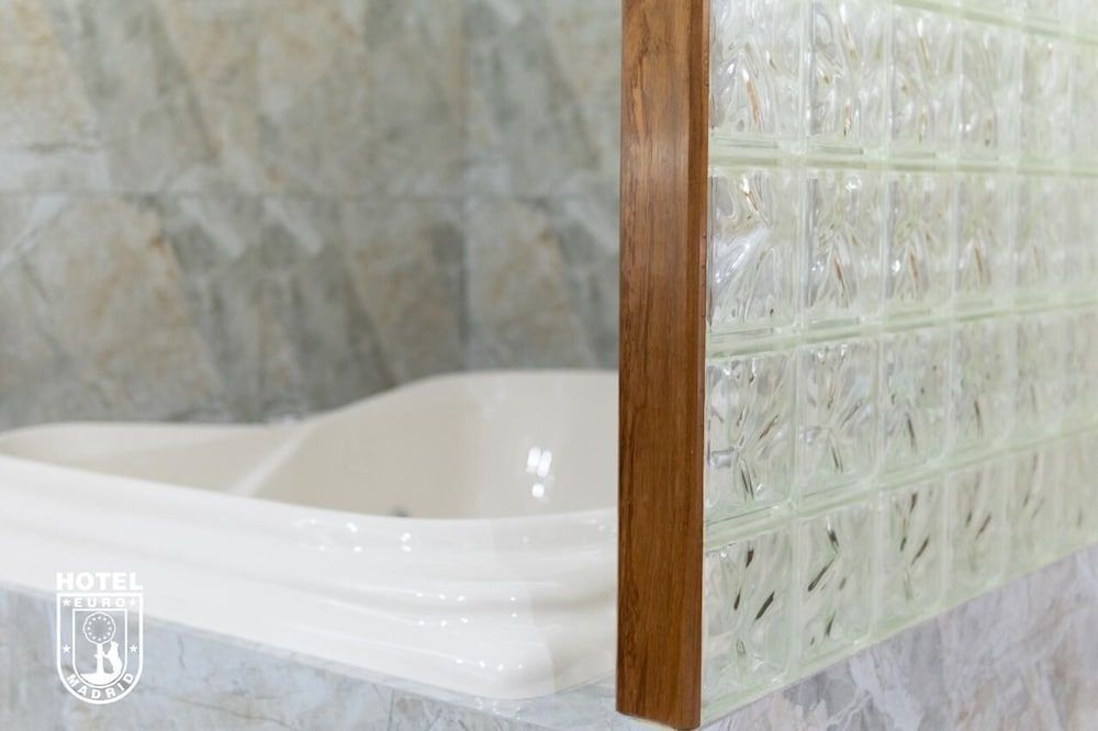 Hotel Euro Madrid Luxury Suite 3