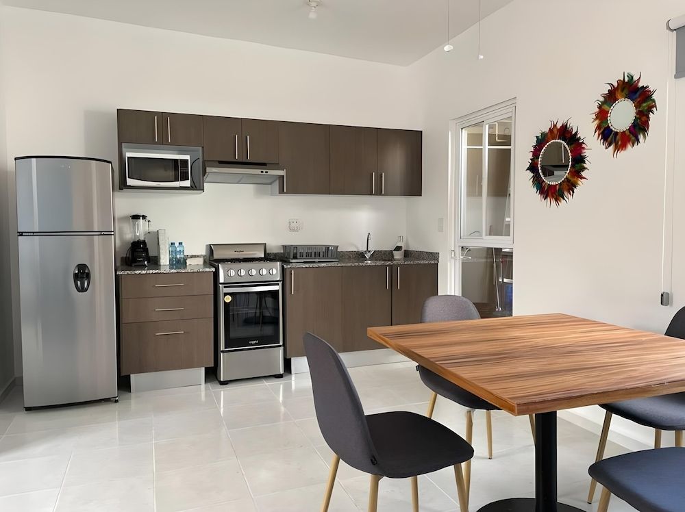 Kibira by Andiani Travel Comfort Apartment, Garden View 8