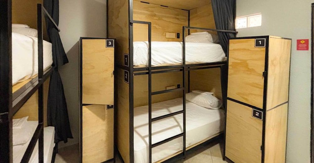 Basic Shared Dormitory, Women only