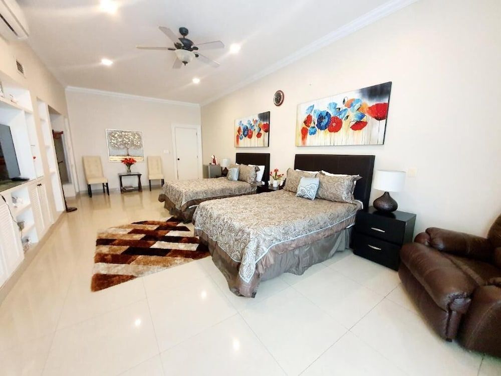 Villa Segovia Cozumel Comfort Quadruple Room 9