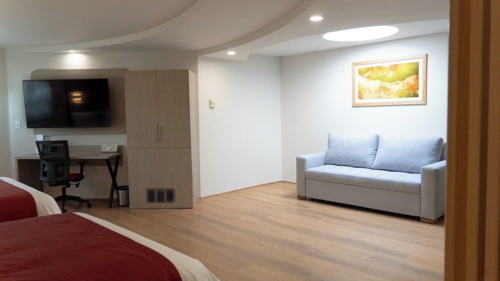 Econo Express Metepec Standard Quadruple Room, Non Smoking 3