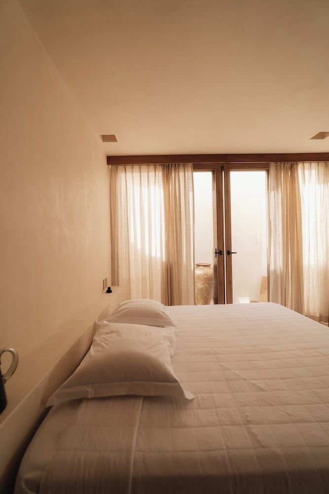 Casa Leela - M11 Luxury Villa, Private Pool, Hill View 10